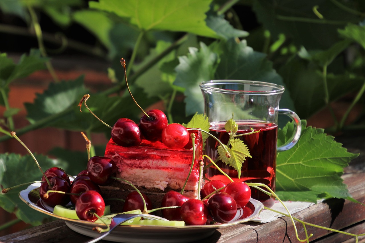 dessert, balcony, fruit-4958151.jpg